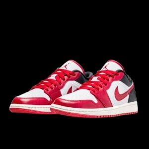 Nike Air Jordan 1 Low Reverse Black Toe Womens Size 10/Mens 8.5 Red Black Sail